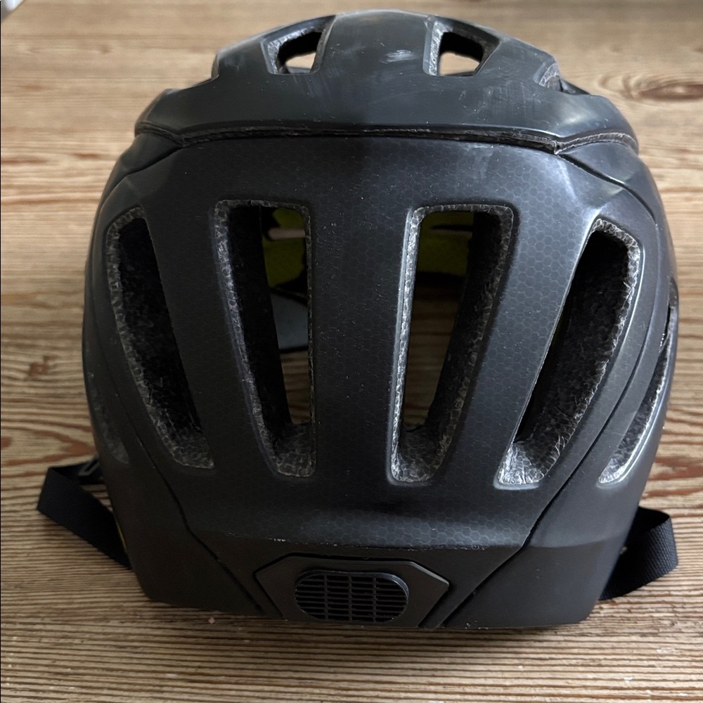 Specialized Ambush Black Bike Helmet with Visor Large 57-61cm - Picture 3 of 10